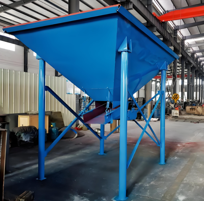 Hopper with wear-resistant lining for mine use ore hopper highly wear-resistant
