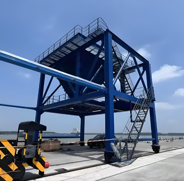 Hopper with wear-resistant lining for mine use ore hopper is highly wear-resistant