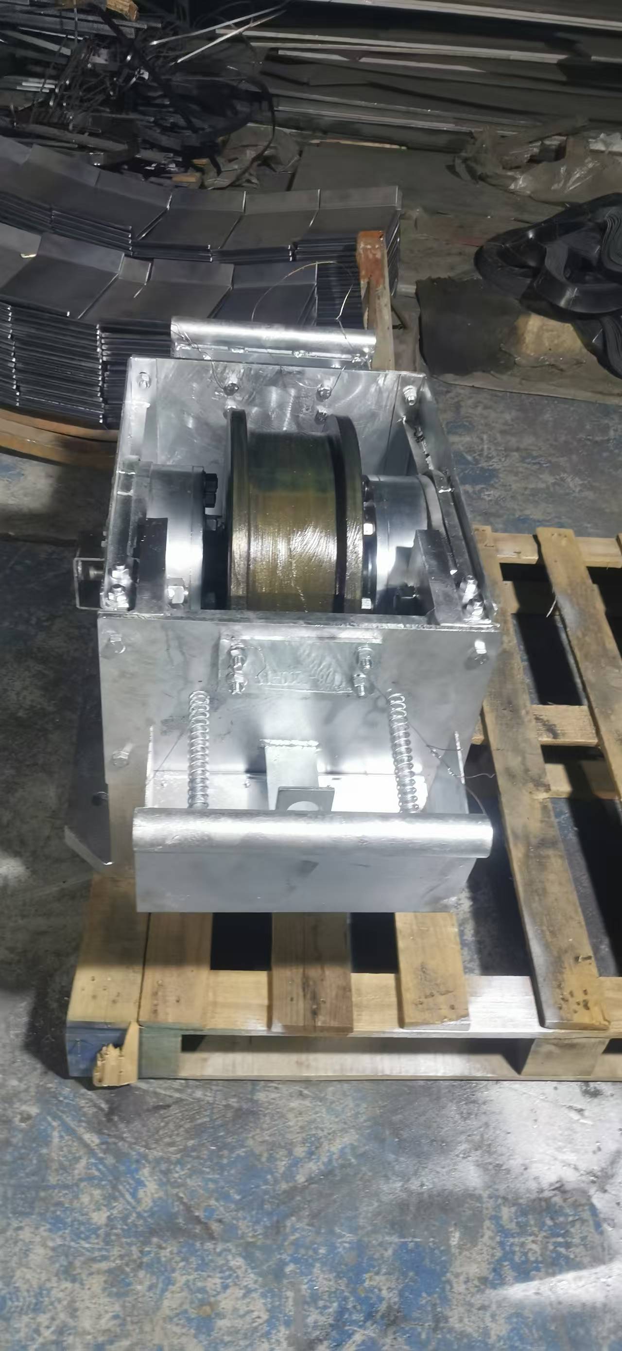 Modular Design of Traveling Wheel Sets for Rapid STS Crane Maintenance Dynamic Load Testing of Custom STS Crane Wheels